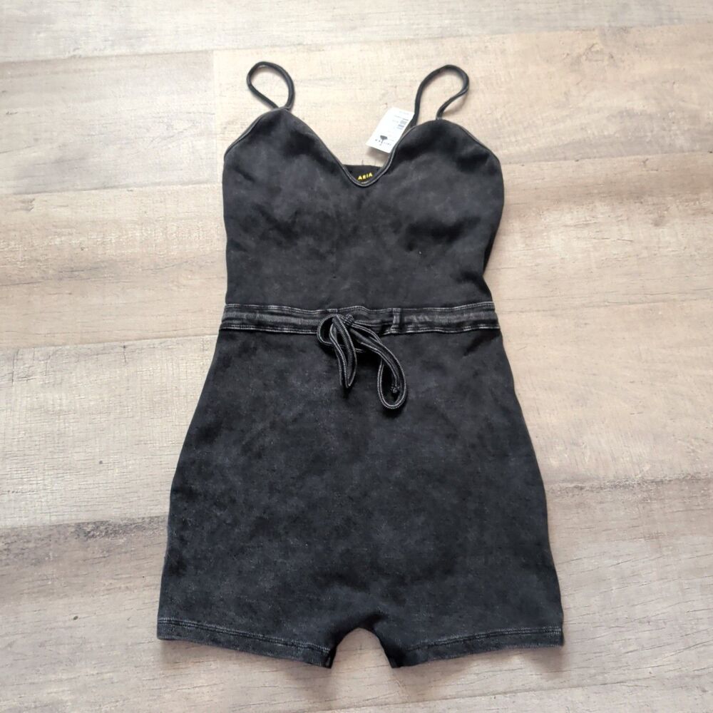 ​Aria Knit Romper Jumpsuit Large Black Mineral Wash Ribbed Strap Hotties New
